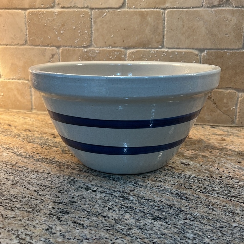 Robinson ransbottom stoneware mixing bowl 10"